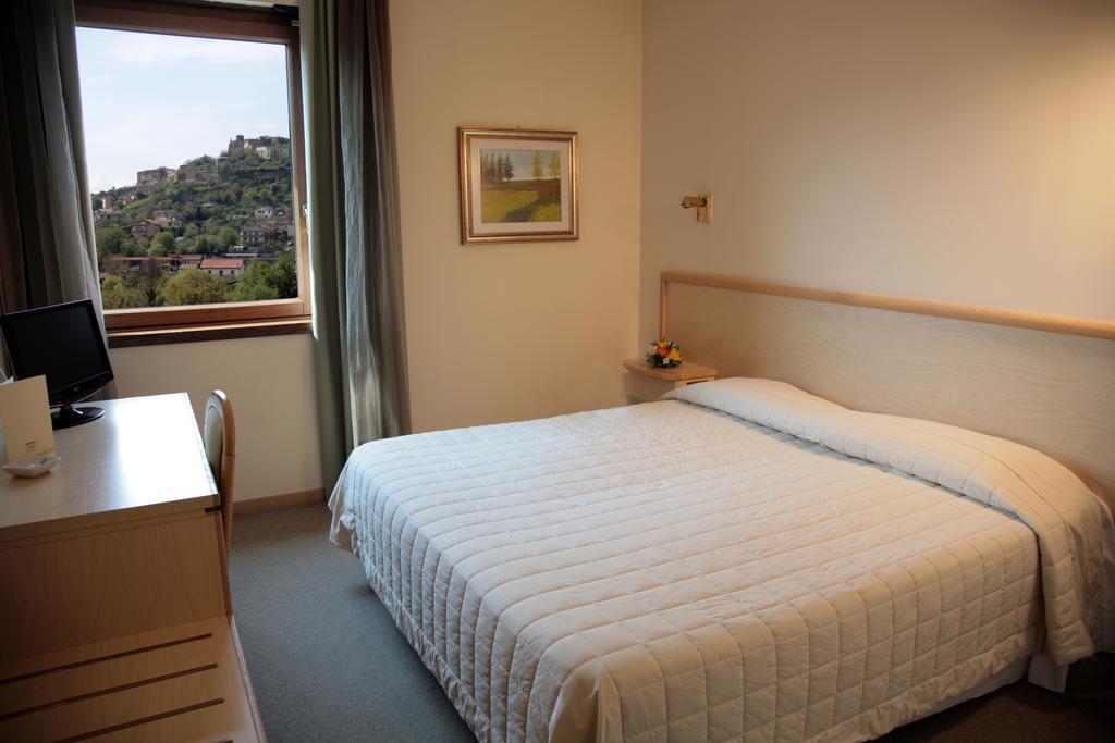 Hotel Bassetto Ферентино Номер фото