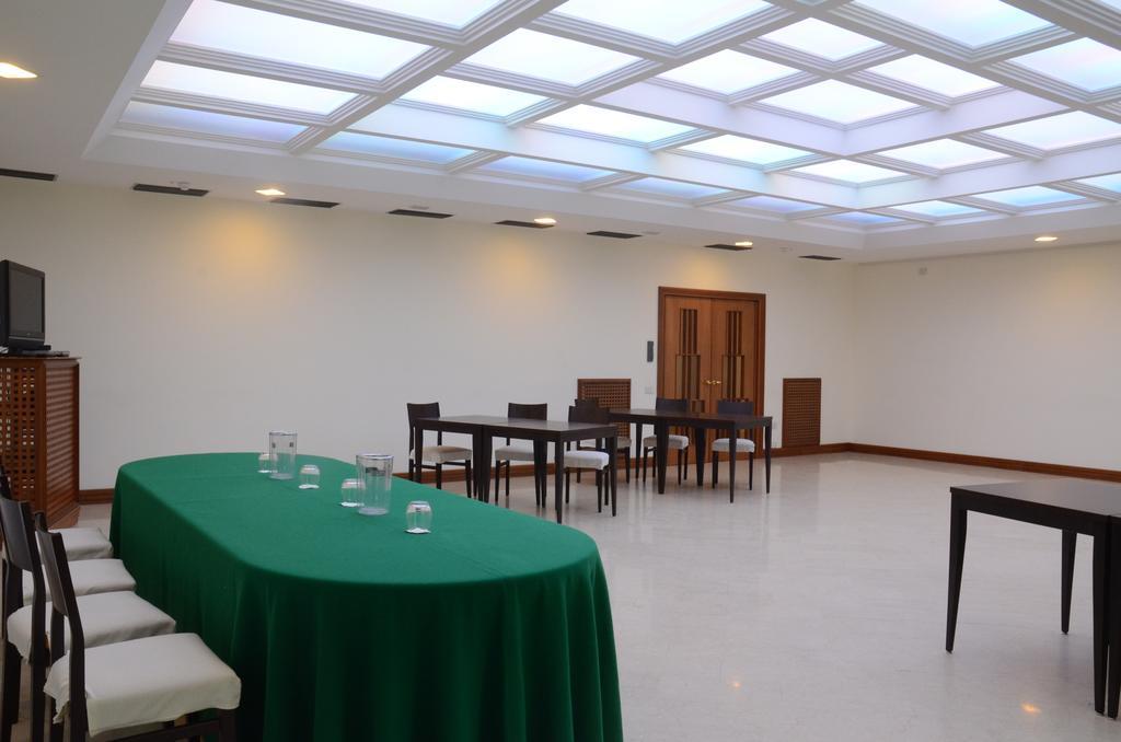 Hotel Bassetto Ферентино Экстерьер фото