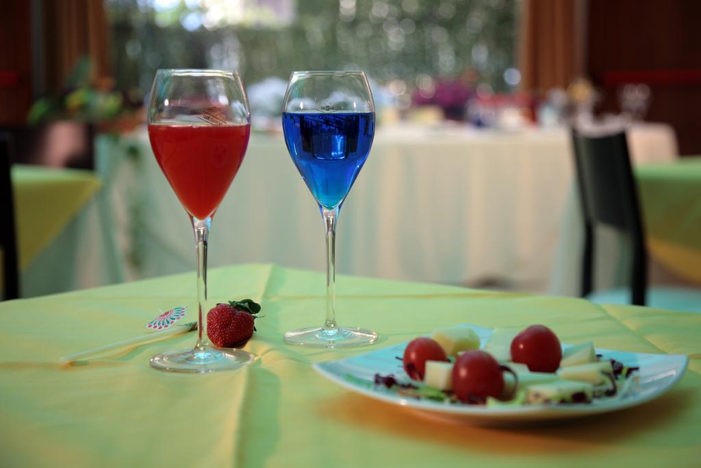 Hotel Bassetto Ферентино Экстерьер фото