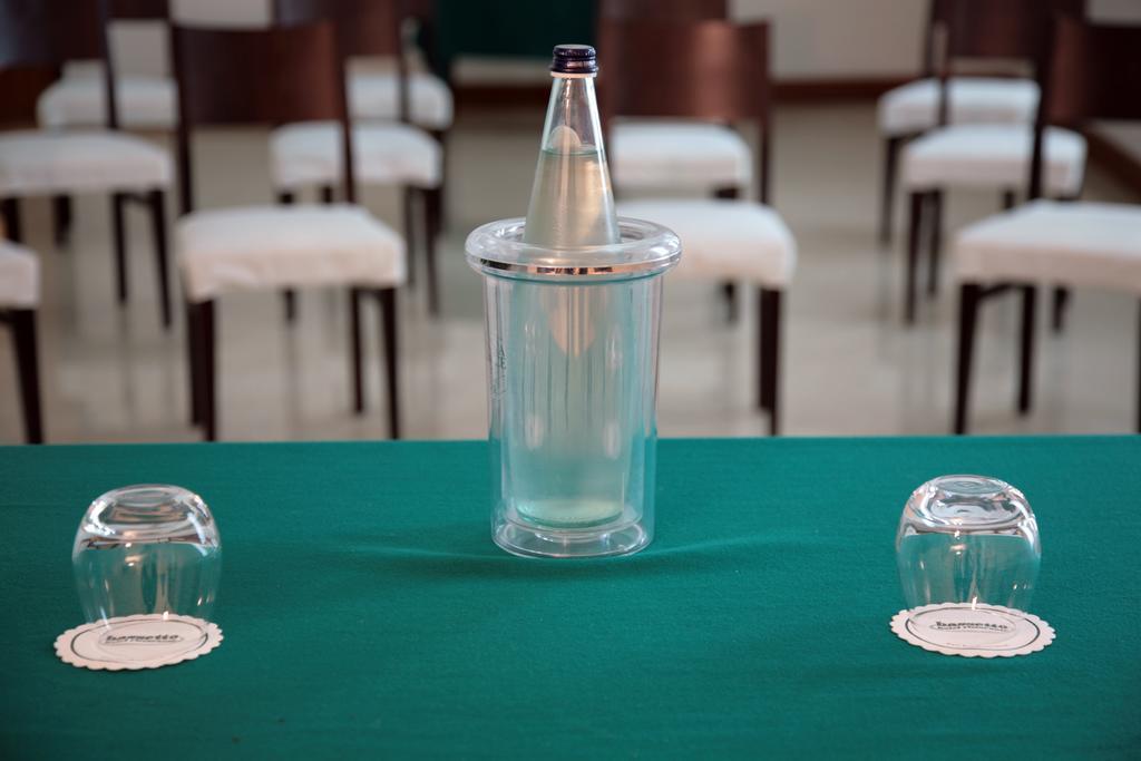 Hotel Bassetto Ферентино Экстерьер фото