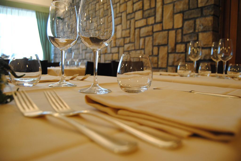 Hotel Bassetto Ферентино Экстерьер фото