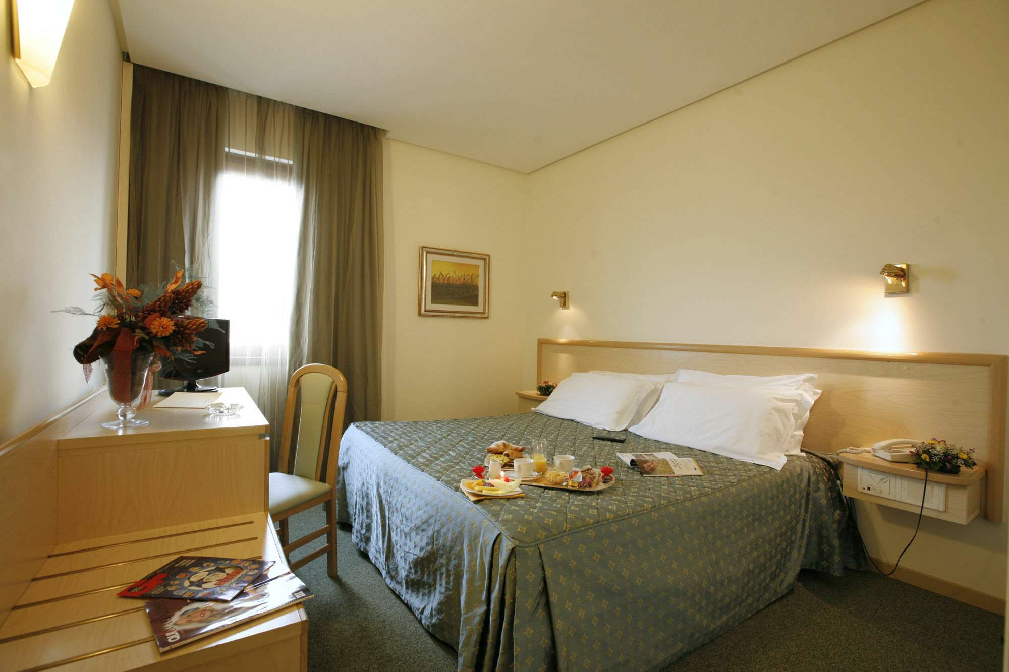 Hotel Bassetto Ферентино Экстерьер фото