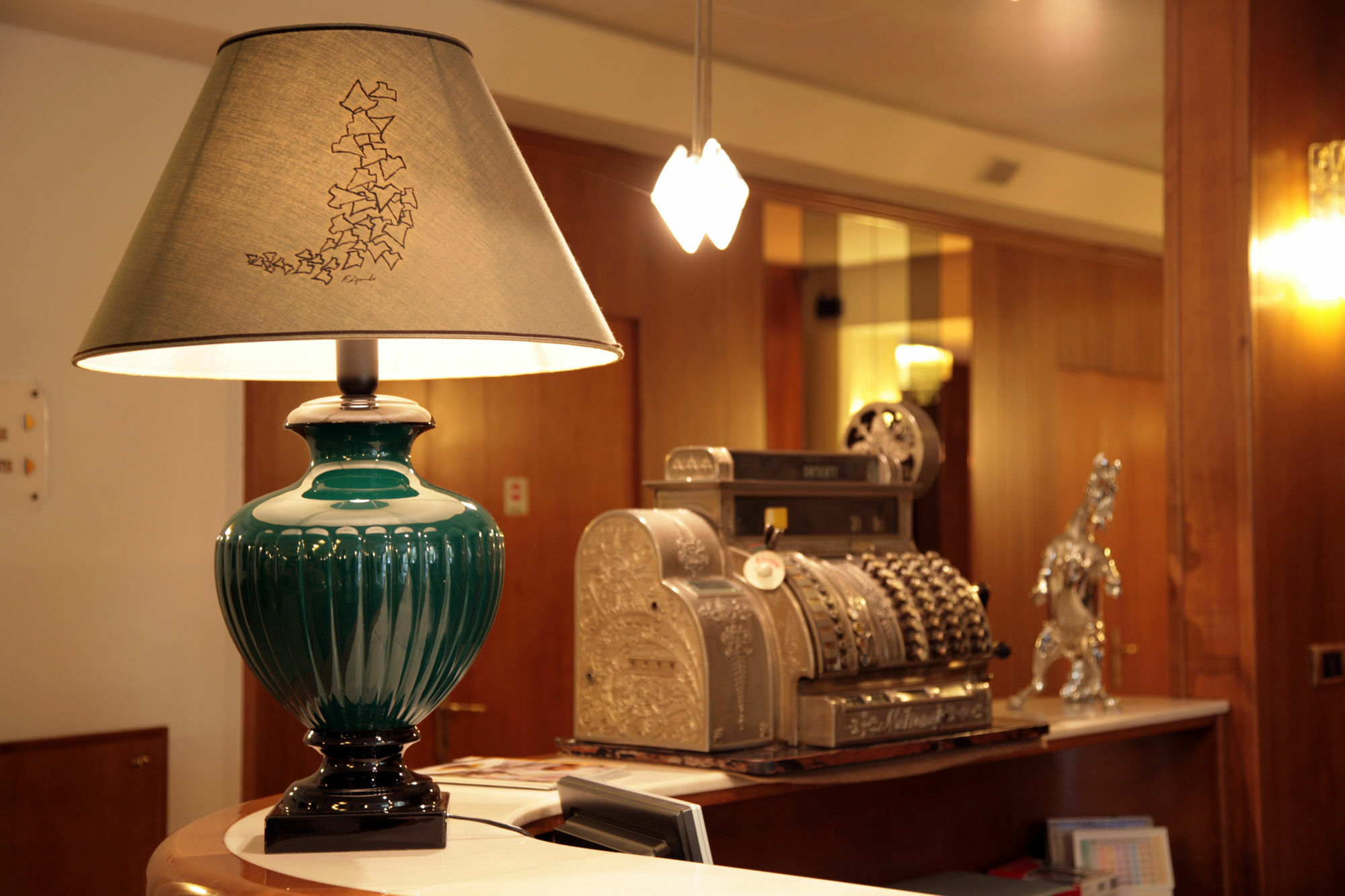 Hotel Bassetto Ферентино Экстерьер фото
