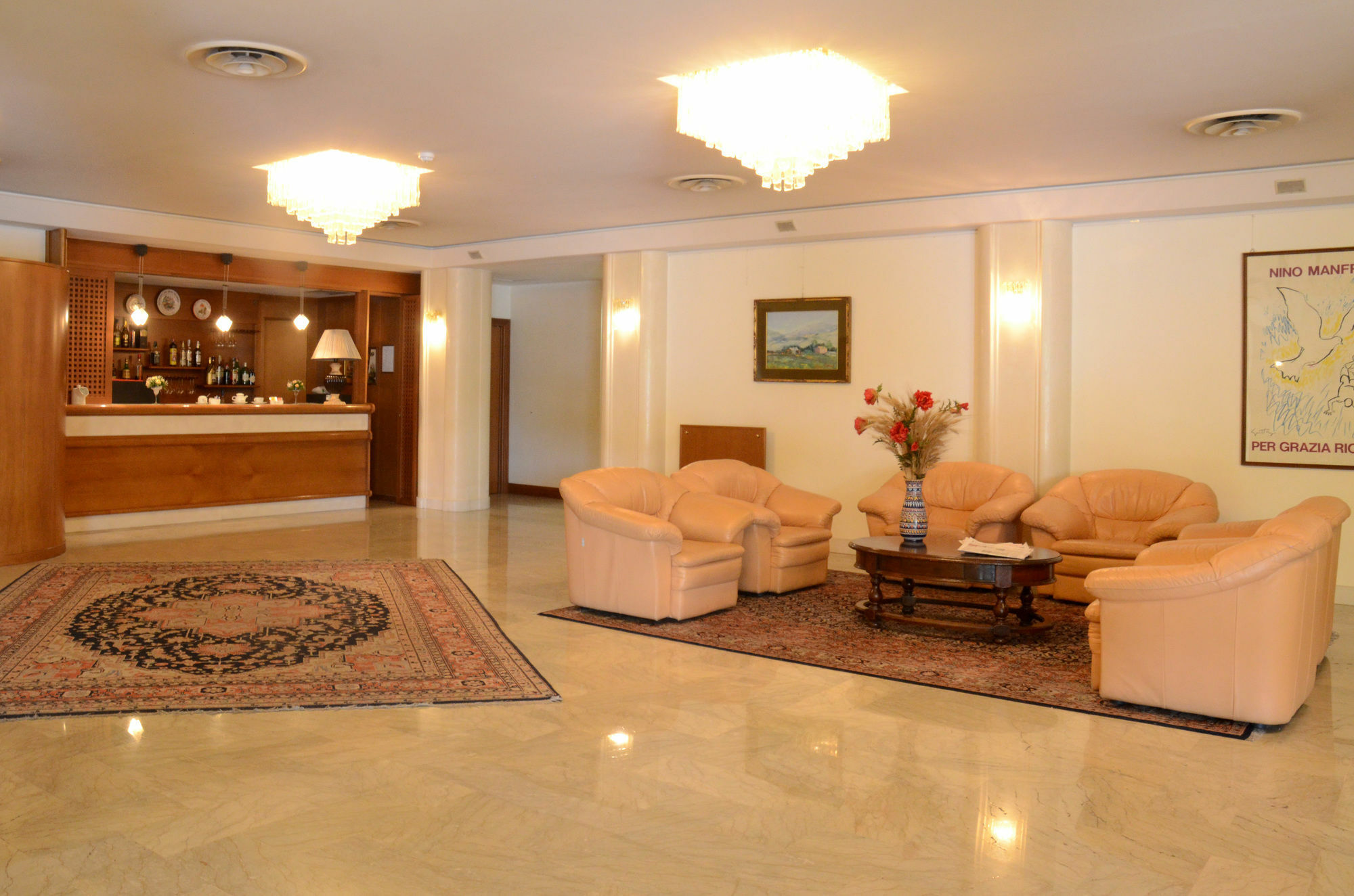 Hotel Bassetto Ферентино Экстерьер фото
