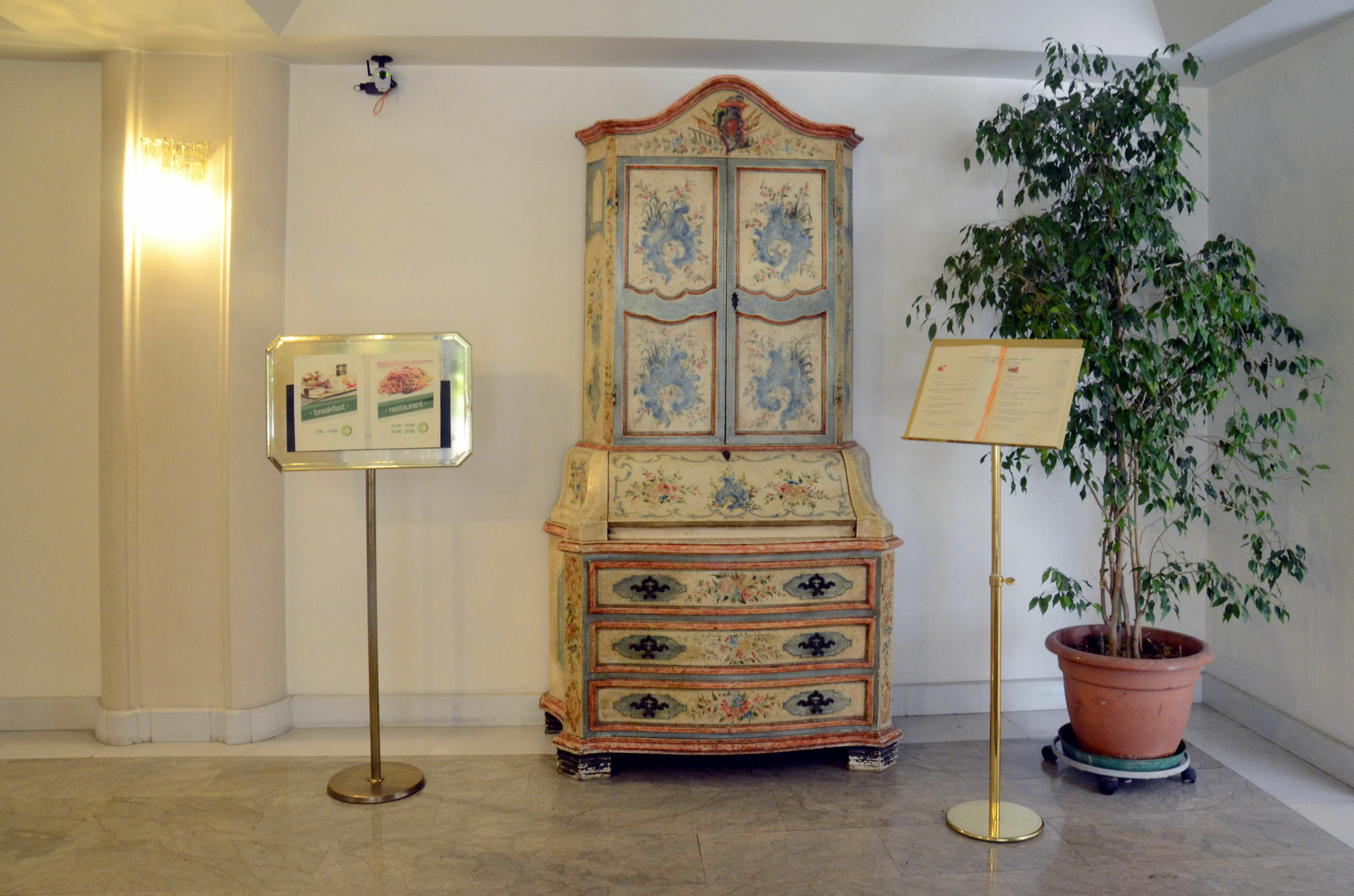 Hotel Bassetto Ферентино Экстерьер фото